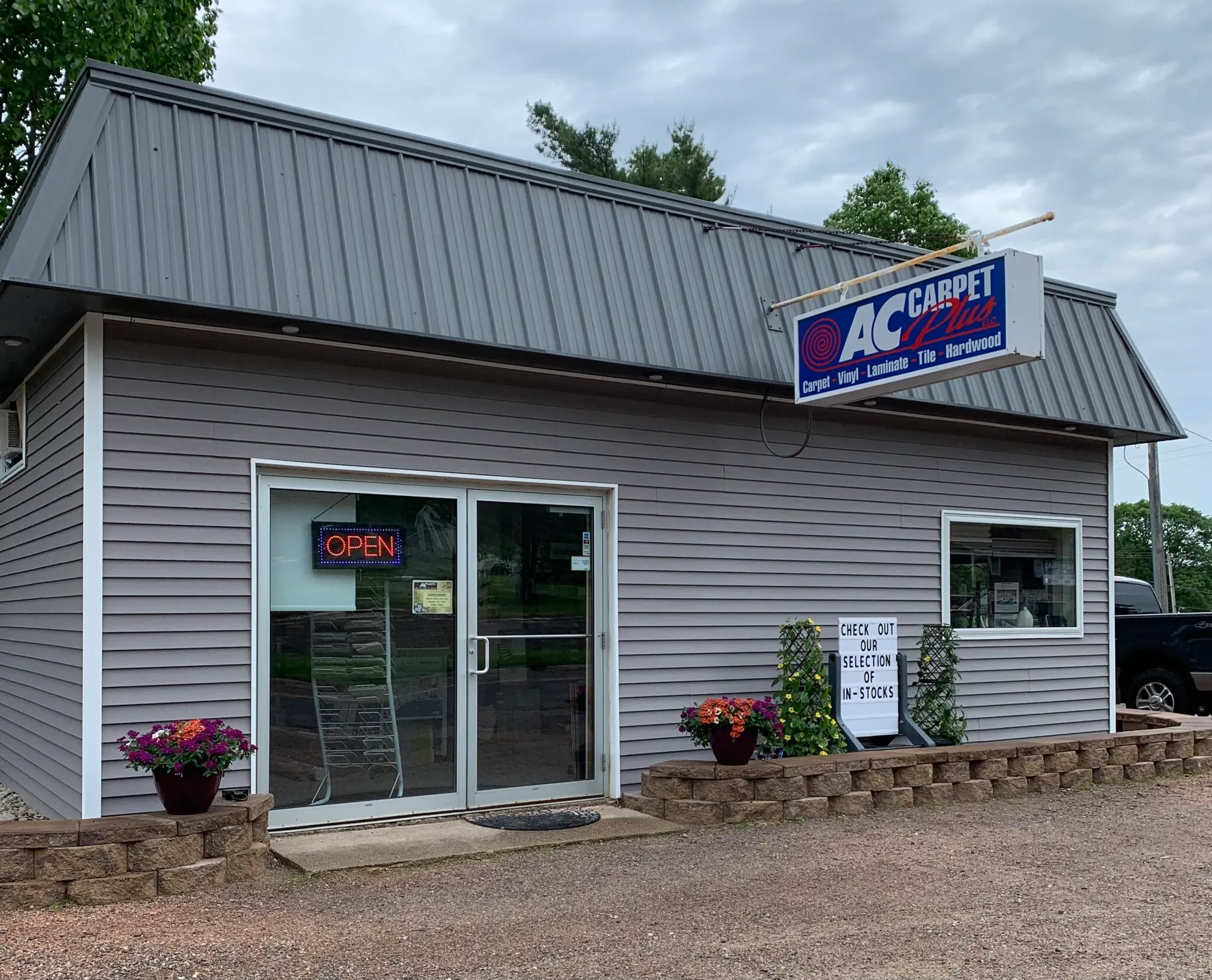 imgi_6_AC-Carpet-store-front-2048x1656